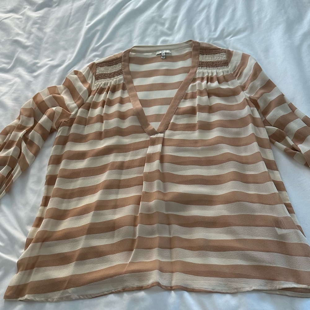 Sheer, Flowy - image 1